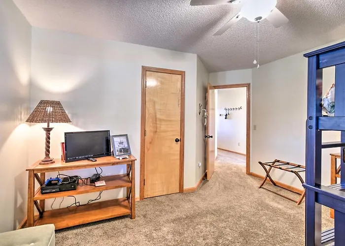 High-End Canalfront Paradise With Dock And Kayaks!
