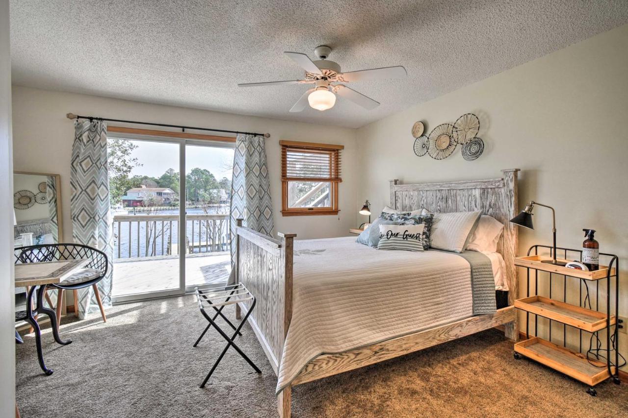 High-end Canalfront Paradise With Dock And Kayaks! Holiday home Kill Devil Hills
